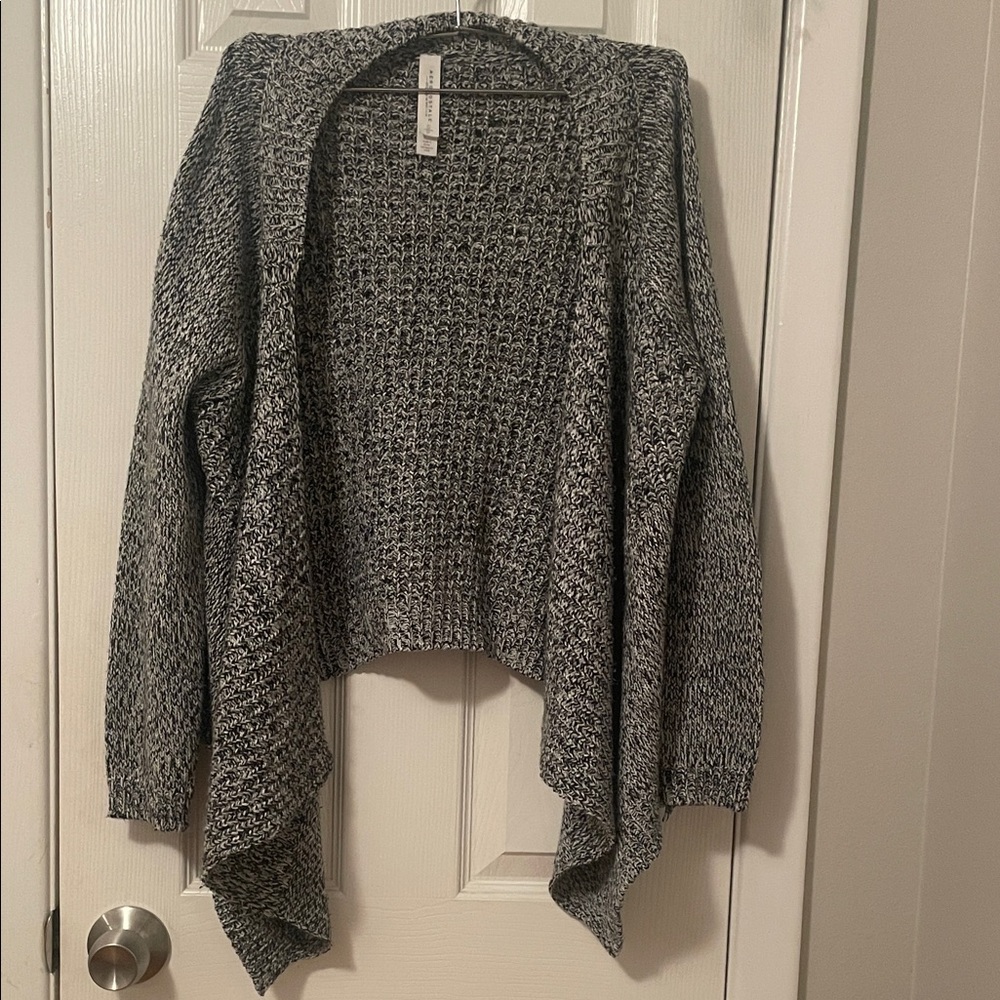 Aeropostale Black and White Women's Cardigan